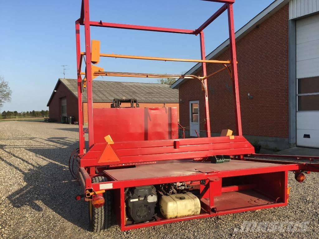 Pomi Kombi pack 牧草包膜机