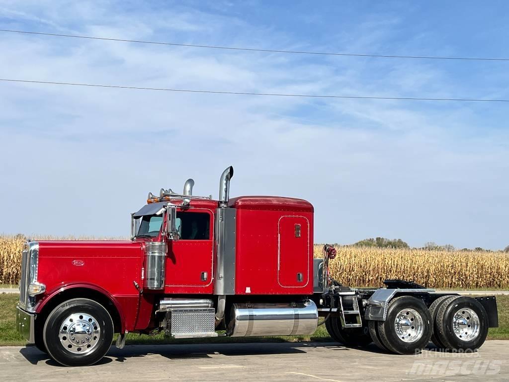 Peterbilt 389 牵引车