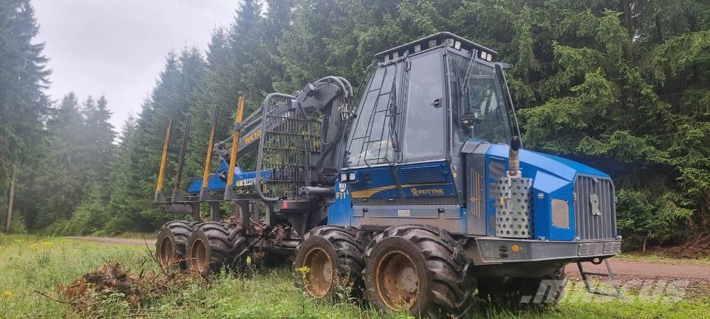 Rottne F11D 集运机