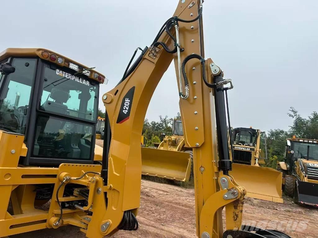 CAT 420 F2 反铲装载机