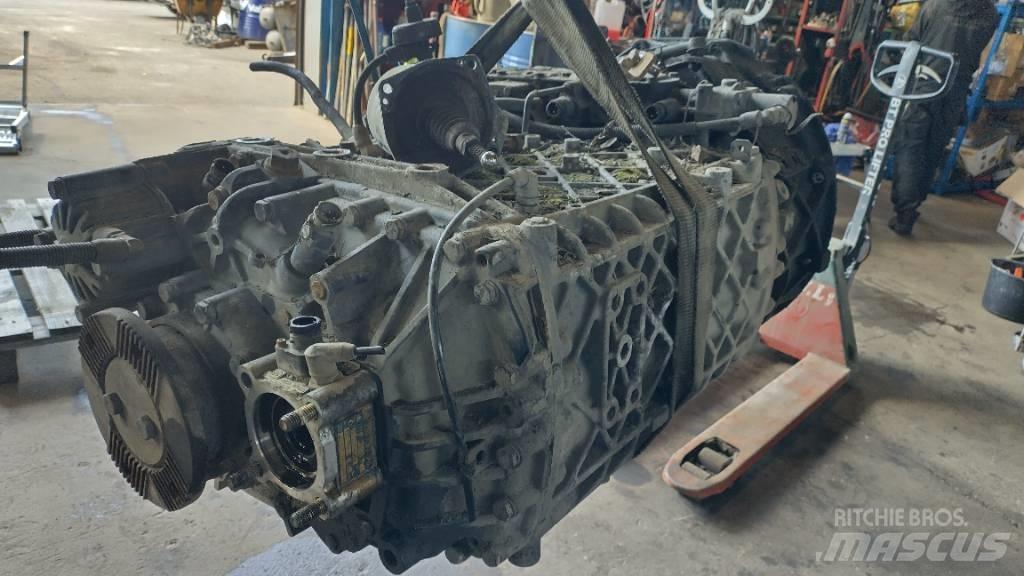 ZF 16s221 vaihteisto 变速器