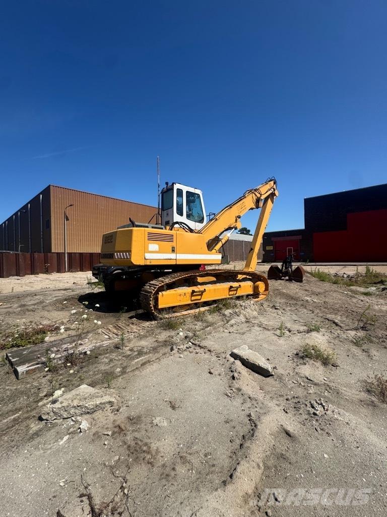 Liebherr 922 工业挖掘机