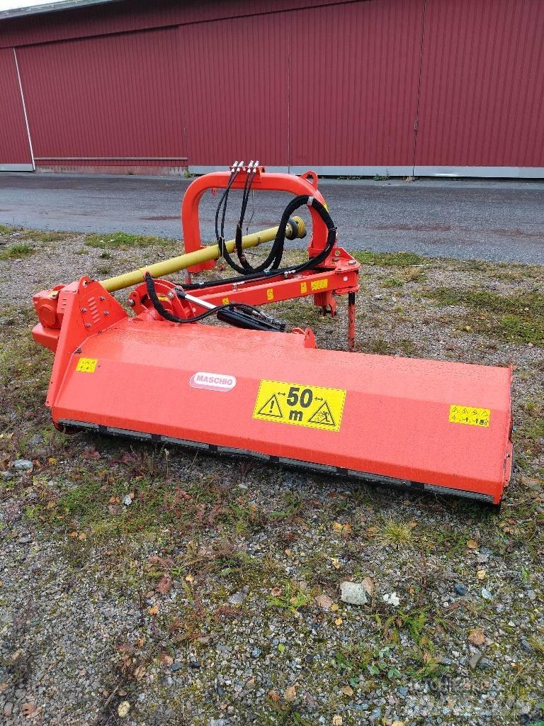 Maschio Giraffa 210 牧场割草机和切顶器