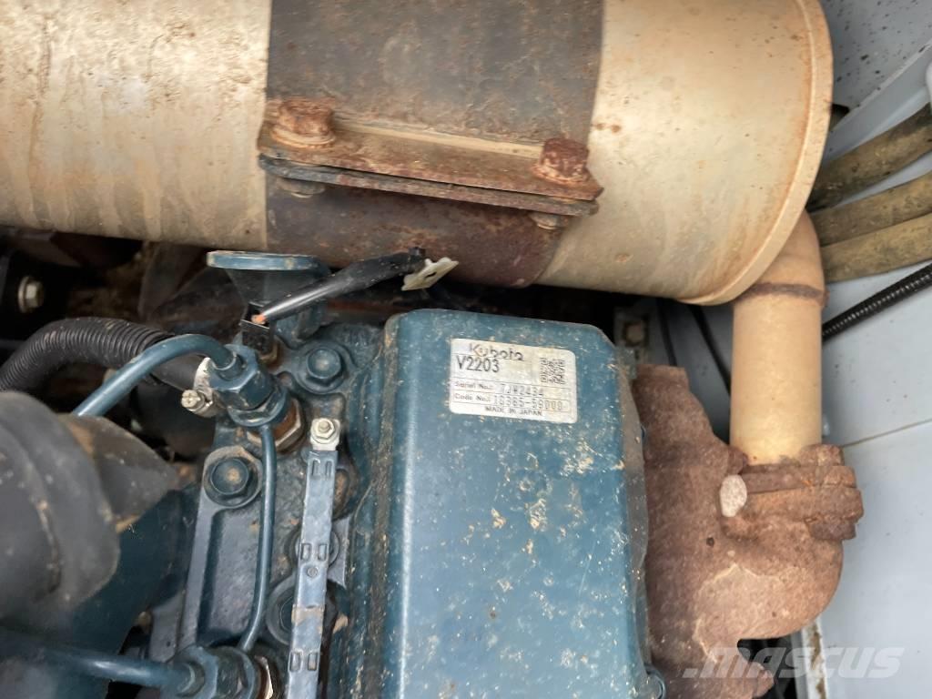 Morooka MST 300 V D 履带式自卸车