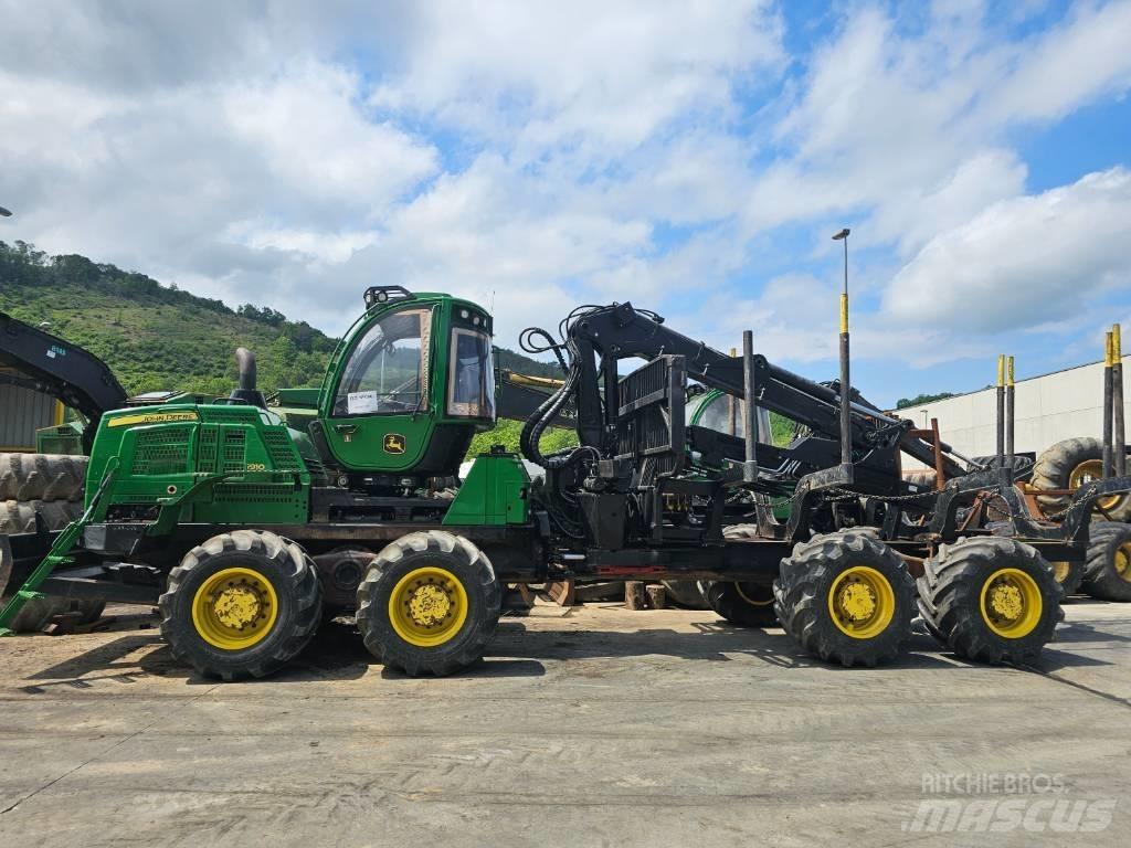 John Deere 1910G 集运机