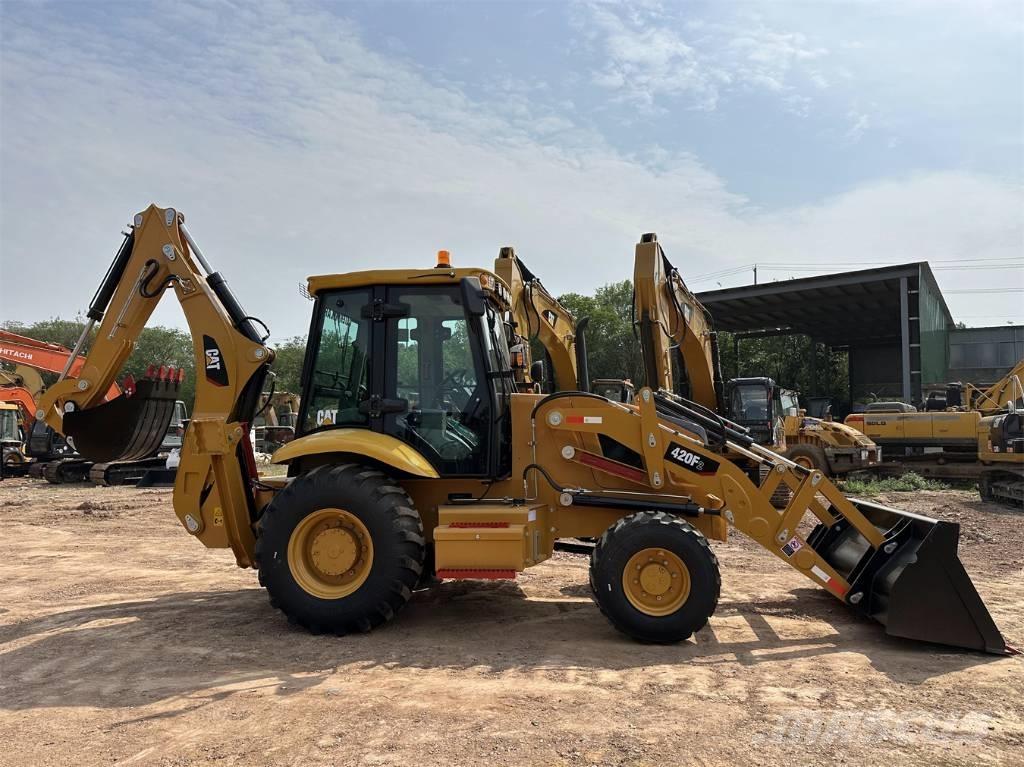 CAT 420 F2 反铲装载机