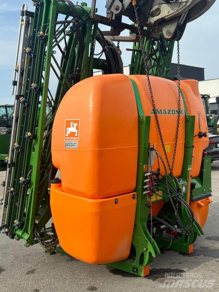 Amazone UF 1501 牵引式喷雾机