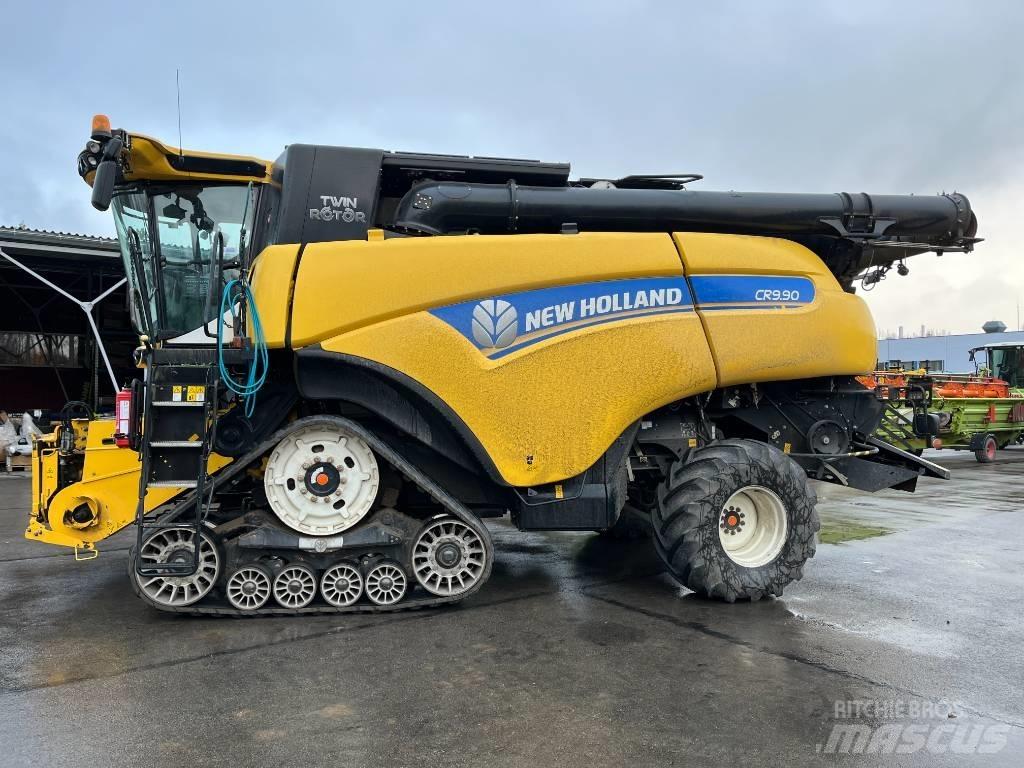 New Holland CR 9.90 联合收割机