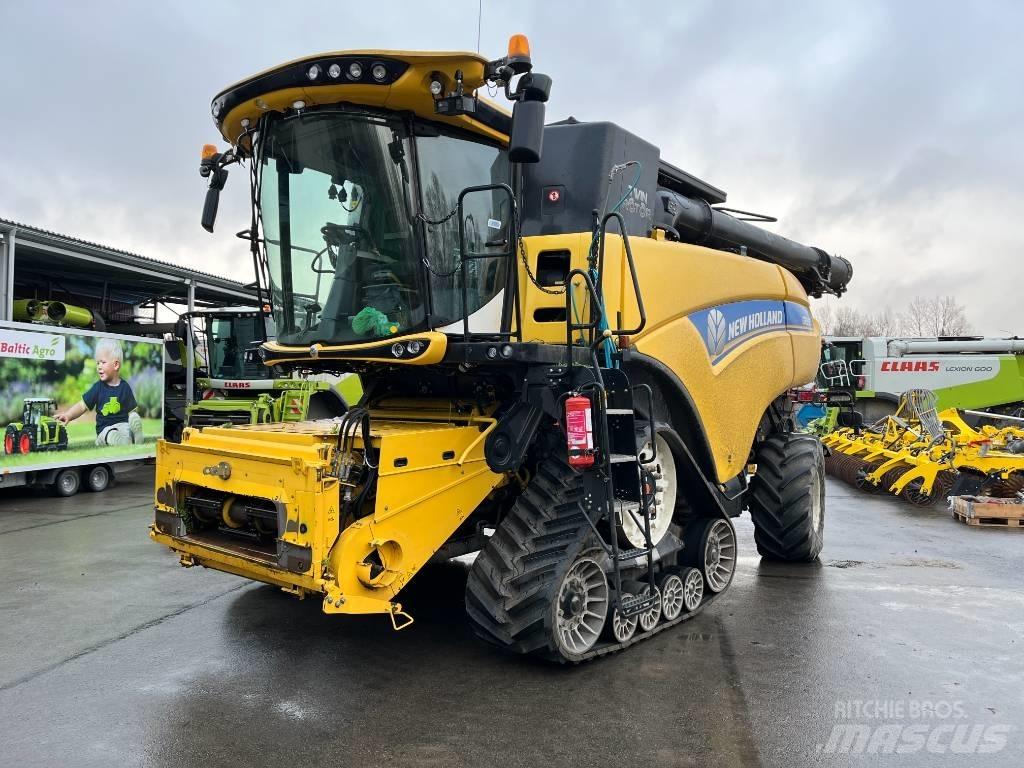 New Holland CR 9.90 联合收割机