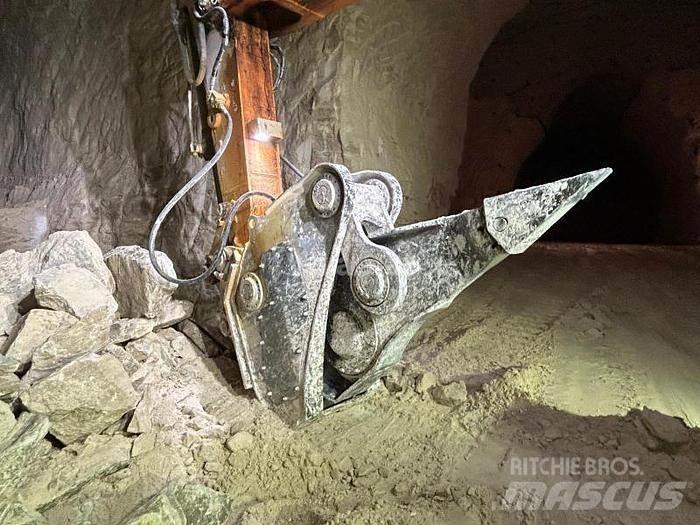 Liebherr R956HD 特种挖掘机