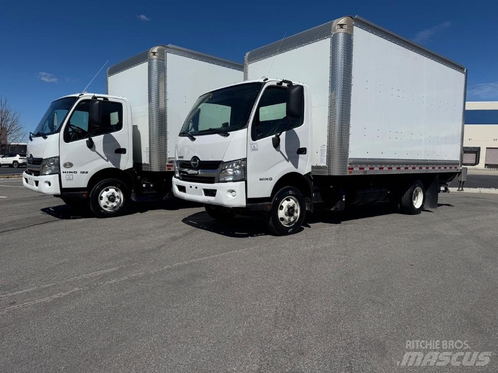 Hino 155 大型面包车