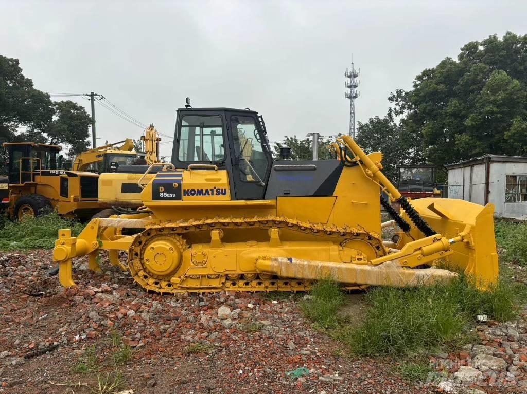 Komatsu D 85 E-12 履带式推土机