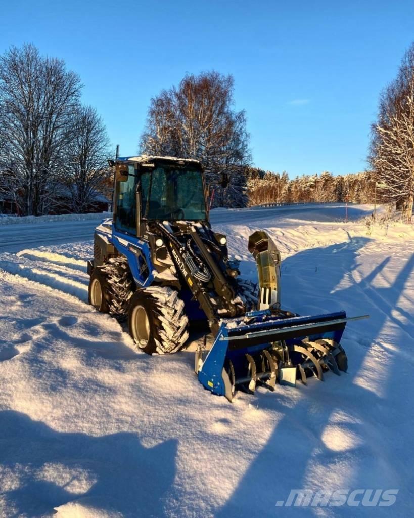 Multione 8.5 S K 多功能装载机