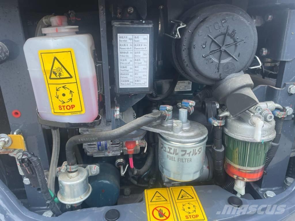 XCMG XE18E 小型挖掘机