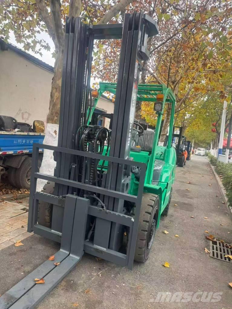 Mitsubishi 5t 柴油叉车