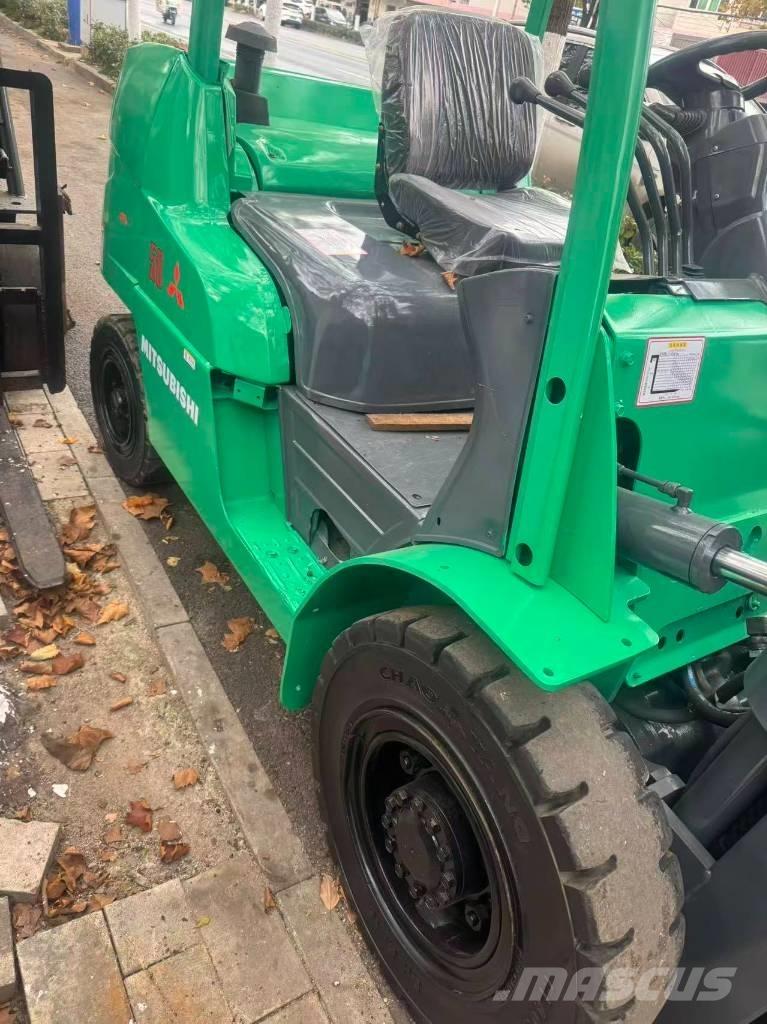 Mitsubishi 5t 柴油叉车