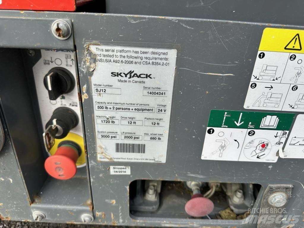 SkyJack SJ 12 剪叉式升降机