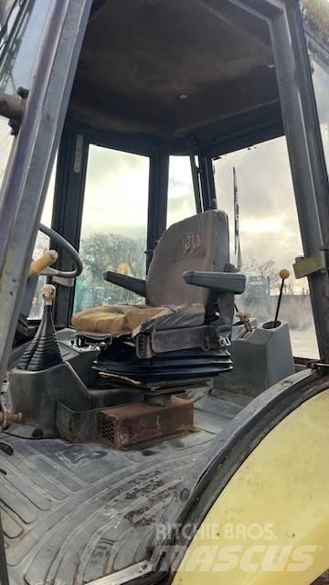 JCB 3 CX 反铲装载机