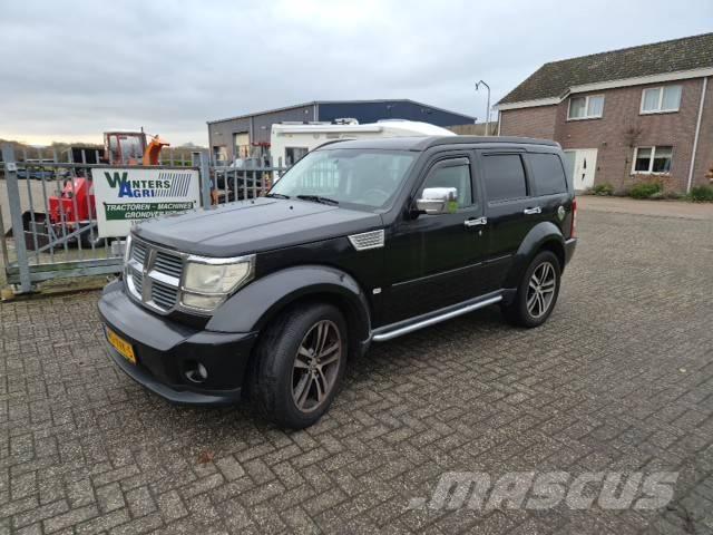 Dodge Nitro 汽车