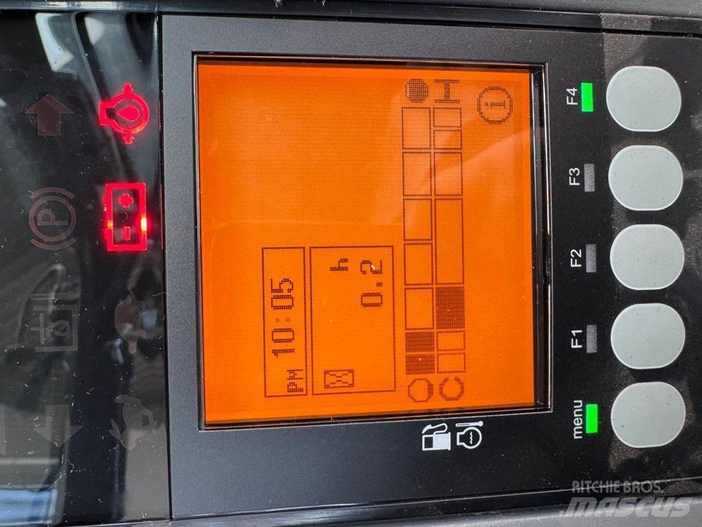 Yanmar VIO23-6 小型挖掘机