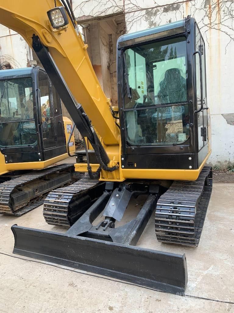 CAT 305.5E2 履带挖掘机
