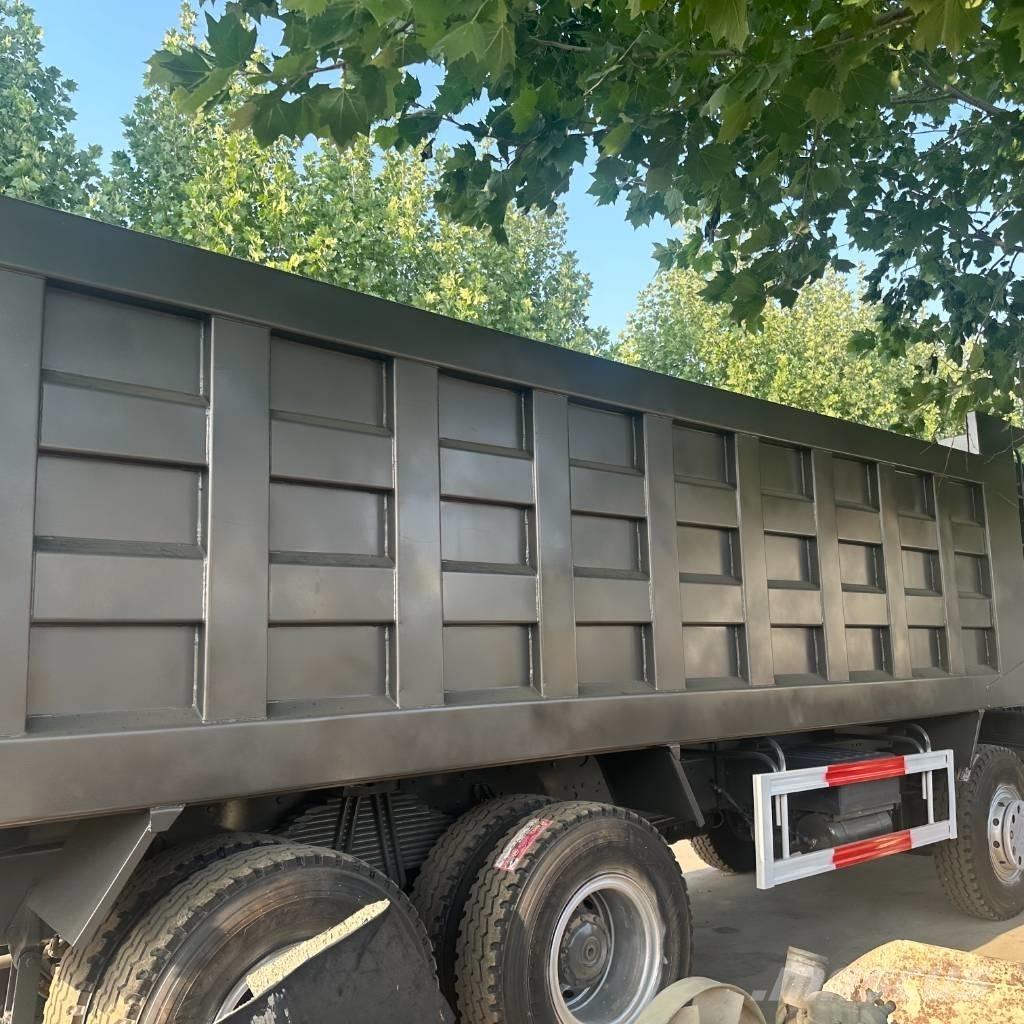 Howo 8*4 371 自卸式货车