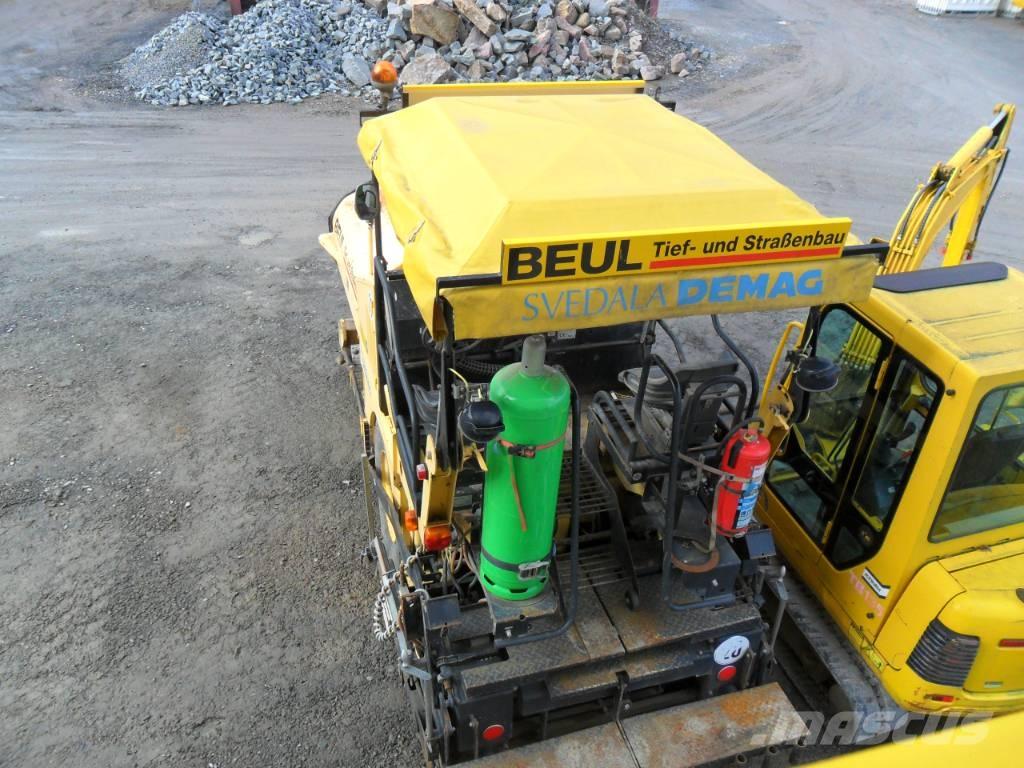 Demag DF 65 P 沥青摊铺机