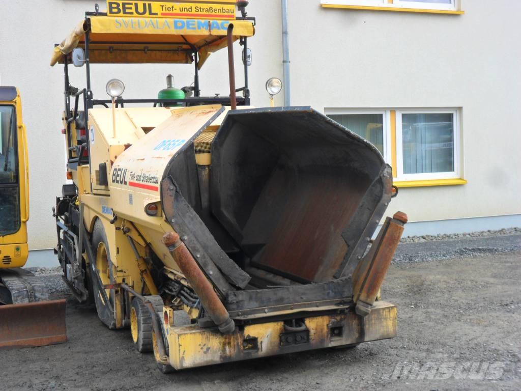 Demag DF 65 P 沥青摊铺机
