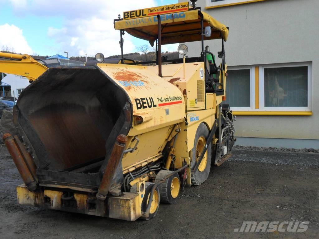 Demag DF 65 P 沥青摊铺机