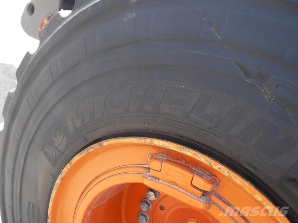 Hitachi ZW 310-6 轮式装载机