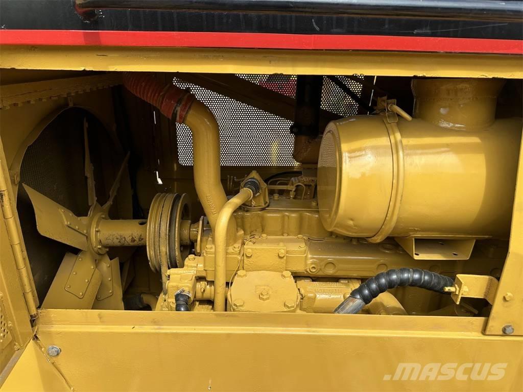 CAT D 6 G 履带式推土机