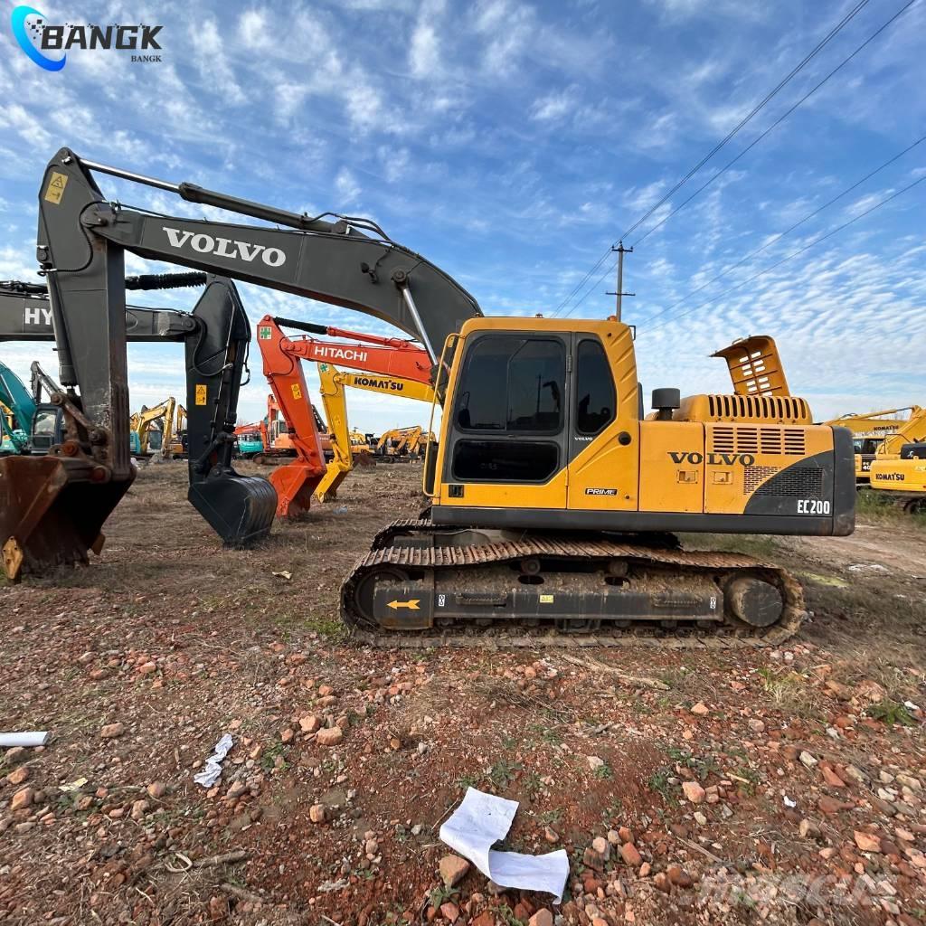 Volvo EC200B 履带挖掘机