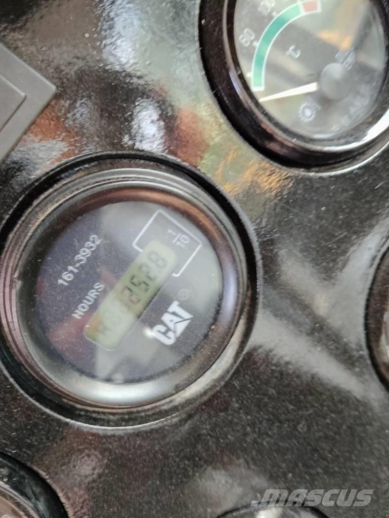 CAT 966 H 轮式装载机