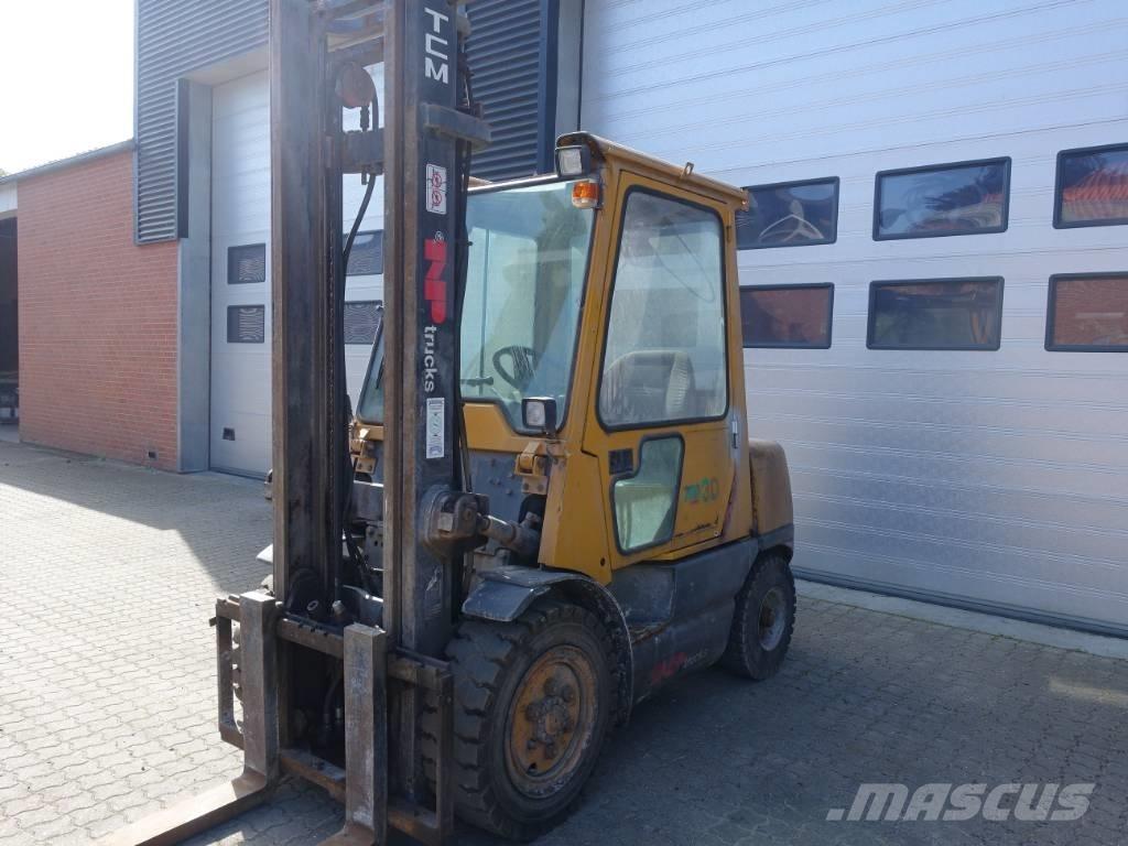 TCM FD 30 Z5 柴油叉车