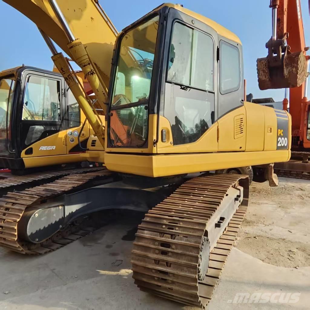 Komatsu PC 200-7 履带挖掘机