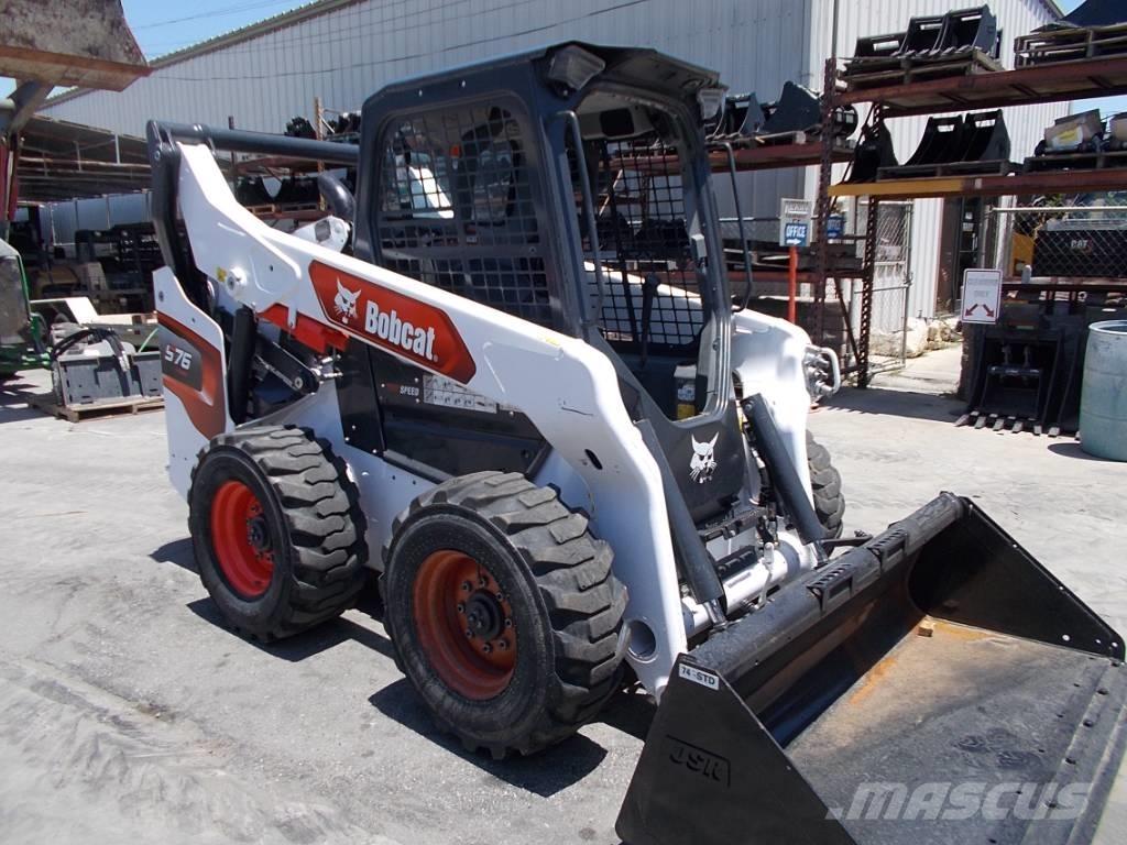 Bobcat S76 滑移装载机