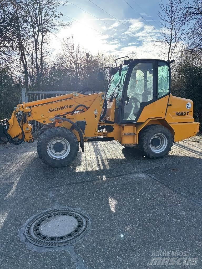 Schäffer 6680 T 伸缩轮式装载机