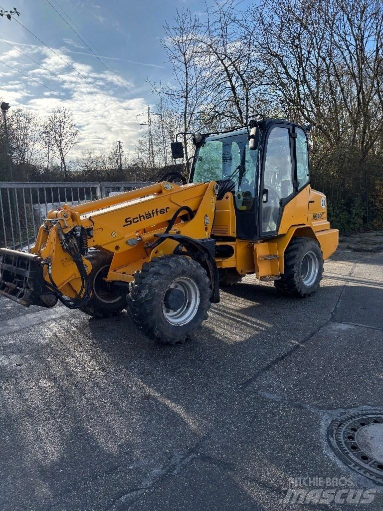 Schäffer 6680 T 伸缩轮式装载机