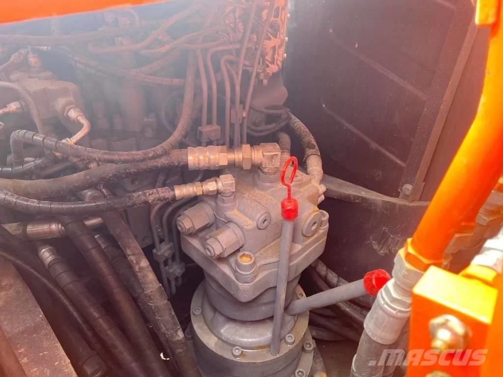 Hitachi 120 履带挖掘机