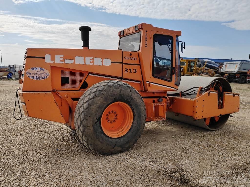 Lebrero SUMO 313 双轮压路机