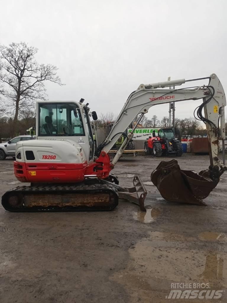 Takeuchi TB 260 小型挖掘机
