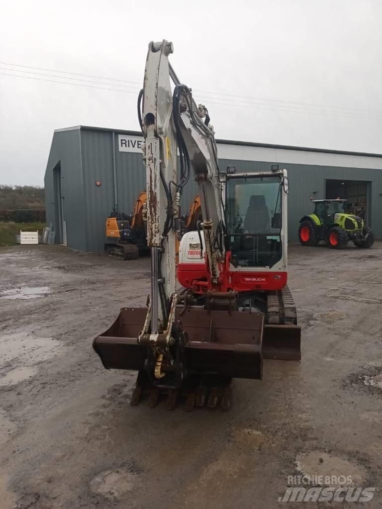Takeuchi TB 260 小型挖掘机