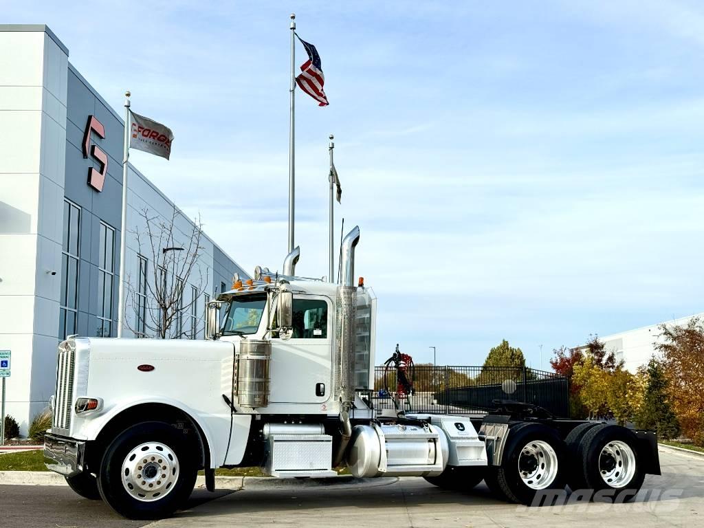 Peterbilt 389 牵引车