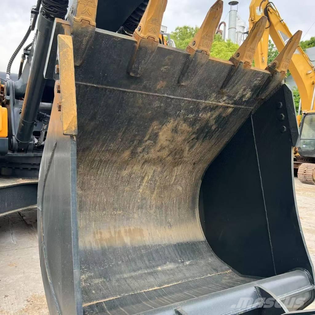 Hyundai R330LC-9T 履带挖掘机