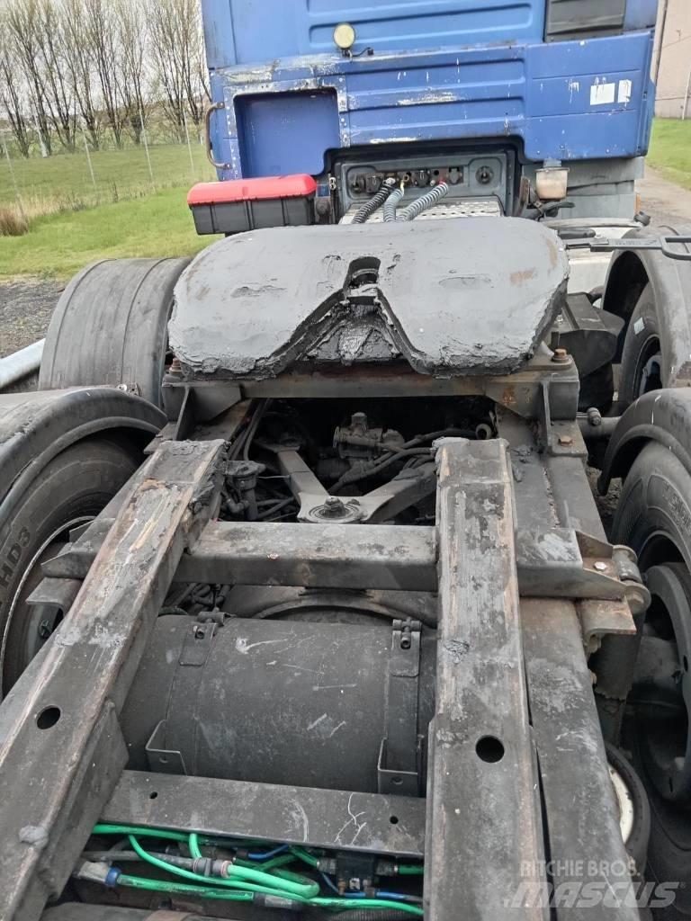 ERF EC11 牵引车