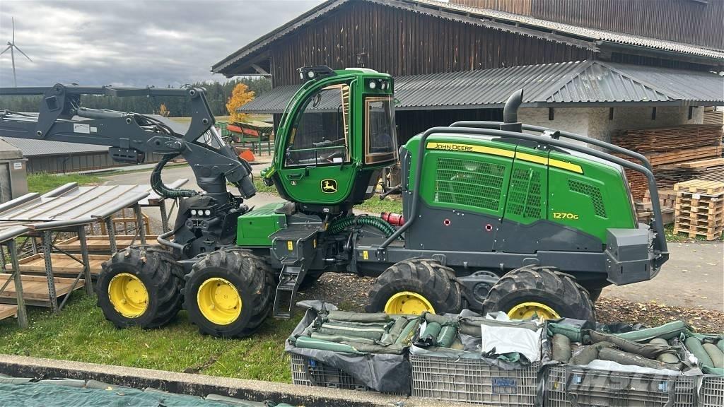 John Deere 1270 G 收割机