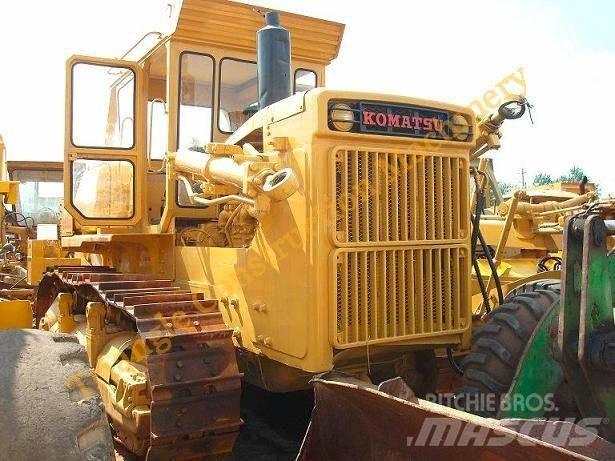 Komatsu d155a-1 履带式推土机