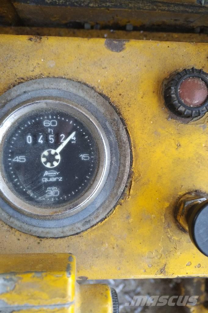 Menzi Muck 3000 T2 特种挖掘机