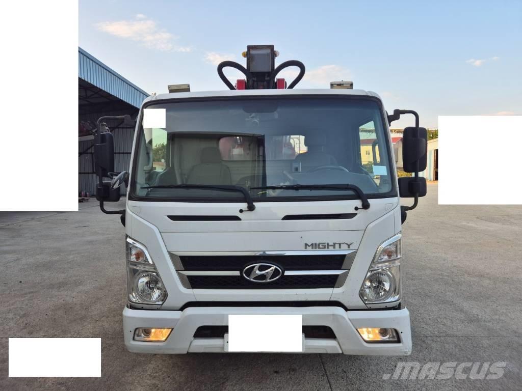 Horyong SKY300 车载式高空作业车