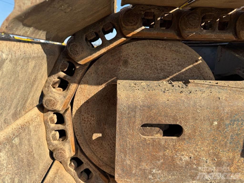 Komatsu PC 138 履带挖掘机